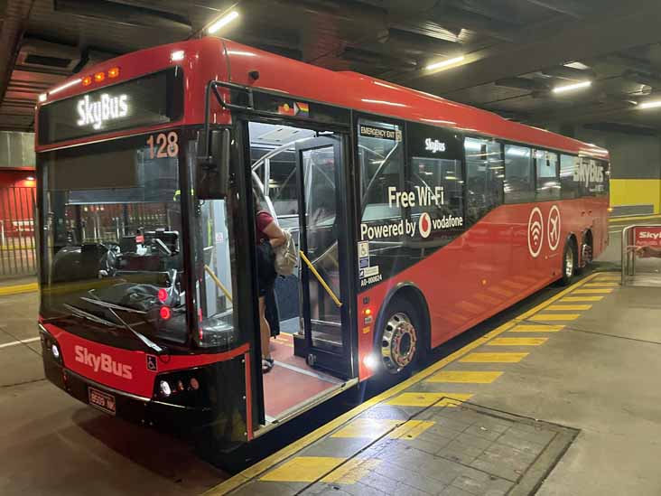 Skybus MAN ND323F Bustech VST 128